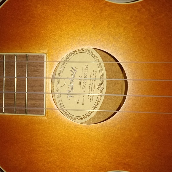 Mitchell Ukulele New in Box - Picture 3 of 9